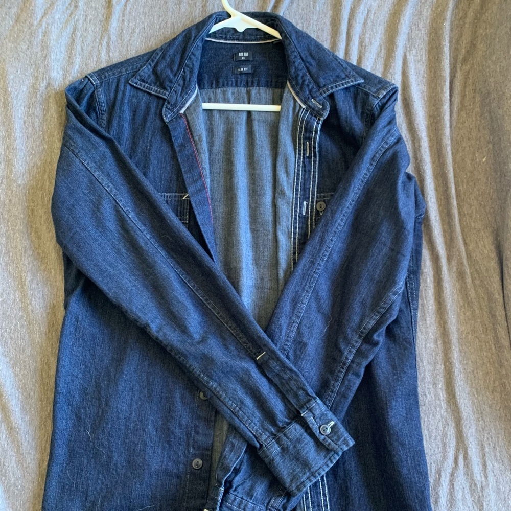Uniqlo button up